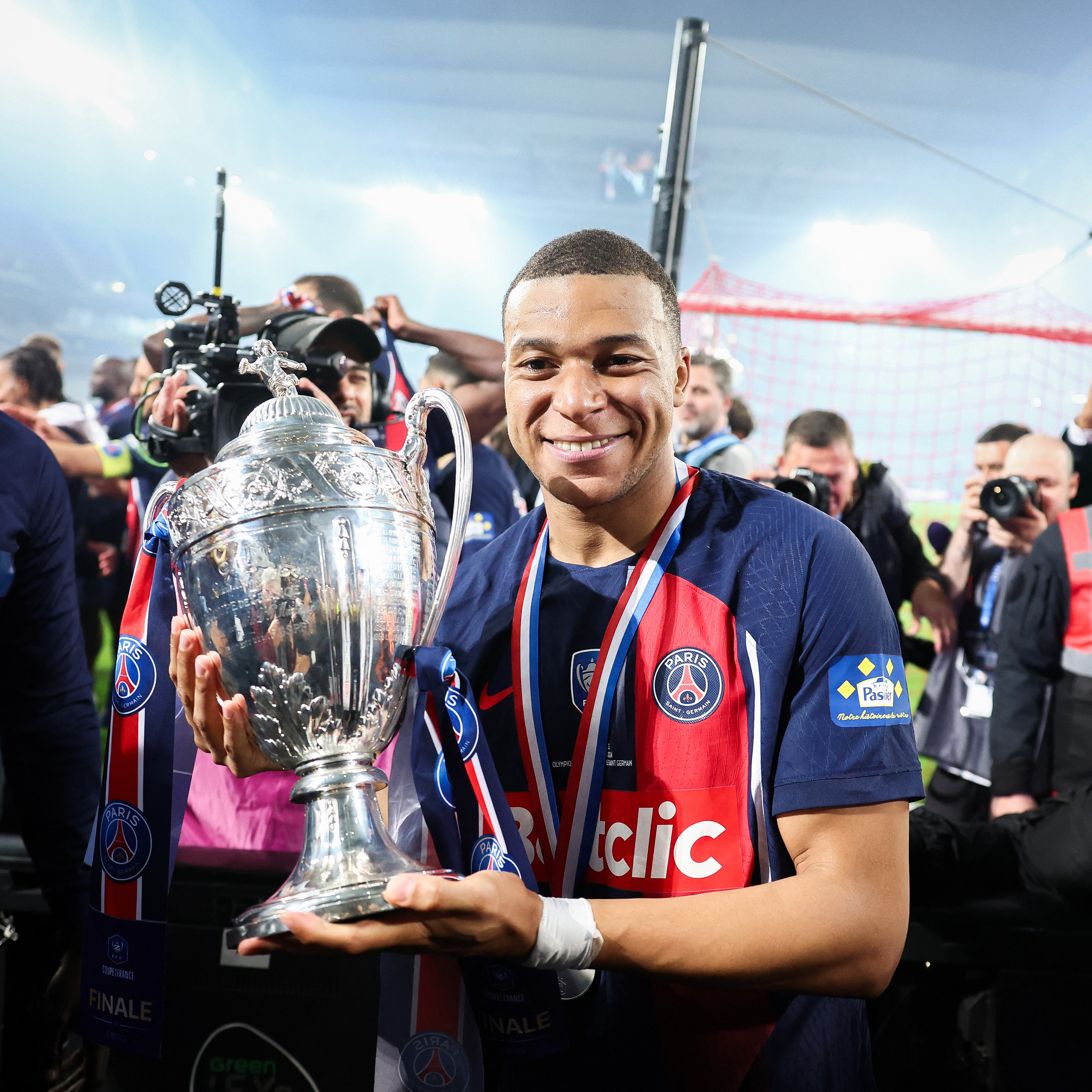 华体会网址-关于曼城力克巴黎圣日耳曼,姆巴佩梅开二度足总杯的信息 第1张 华体会网址-关于曼城力克巴黎圣日耳曼,姆巴佩梅开二度足总杯的信息 第1张